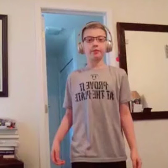 Meet your Posher, Fiona - Picture 1 of 1